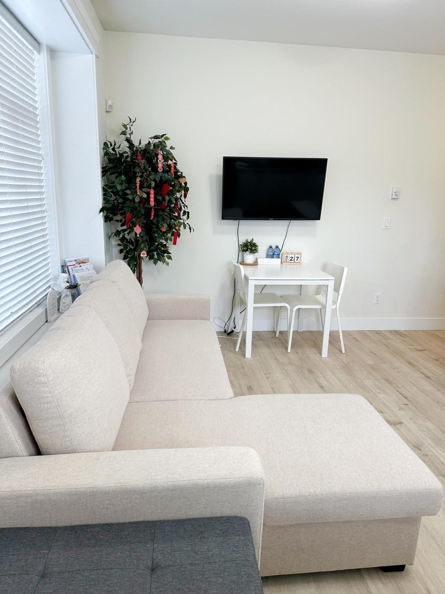 Si & Daniel Home Near Yvr Airport & Skytrain Separate Entry Free Parking Richmond Exterior foto