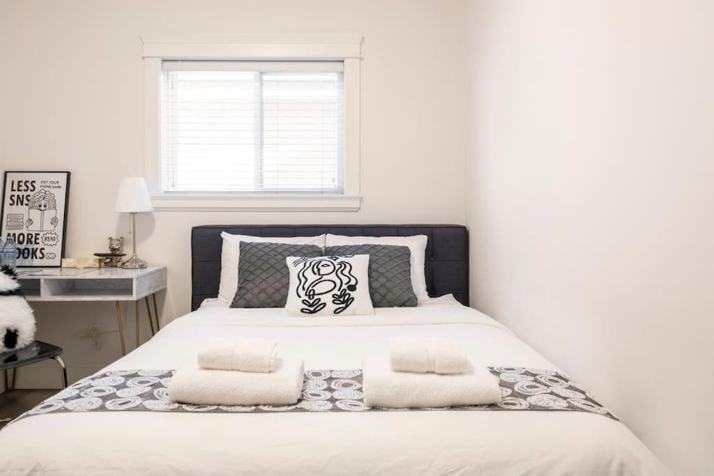 Si & Daniel Home Near Yvr Airport & Skytrain Separate Entry Free Parking Richmond Exterior foto